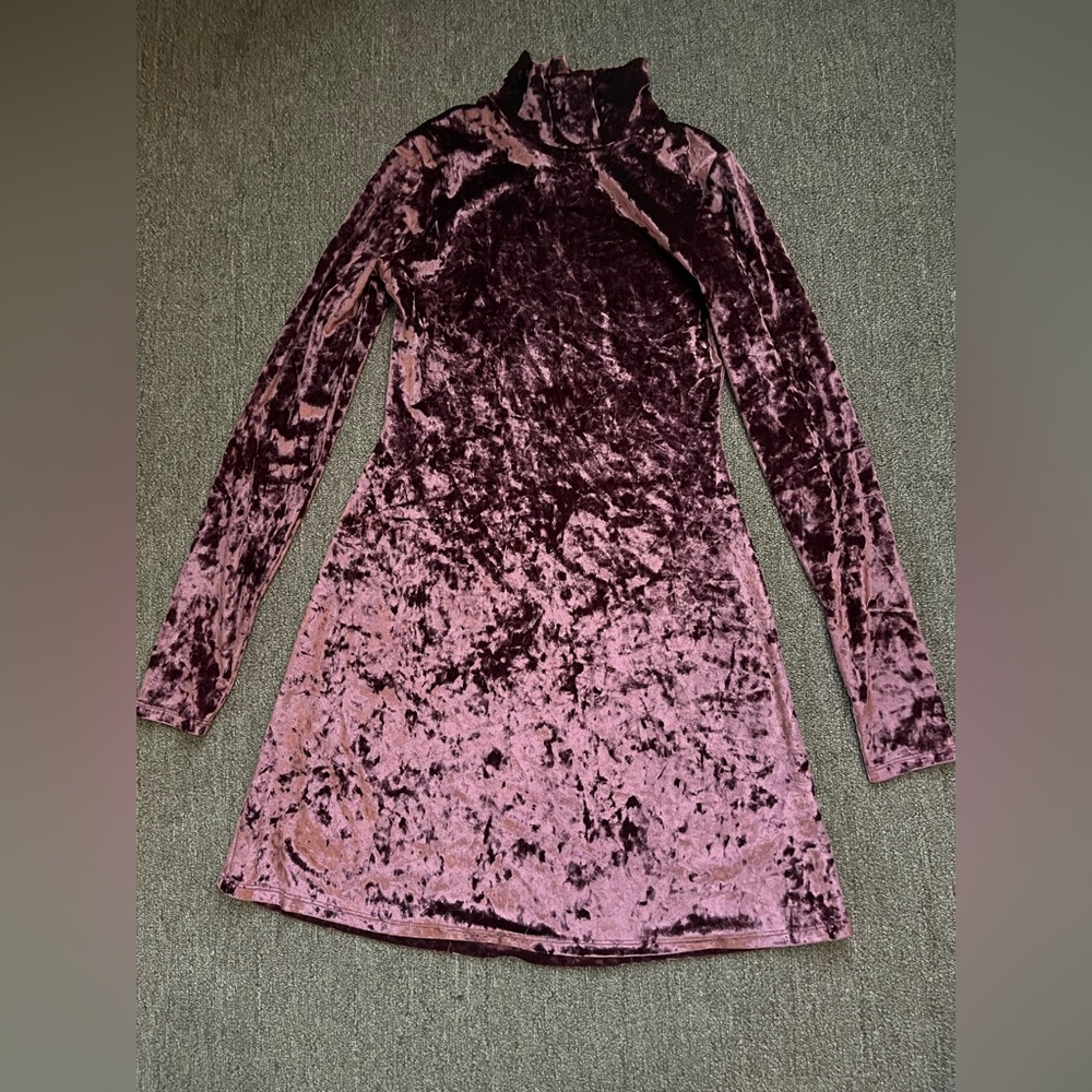 Kimchi Blue Velvet Dress in Rich Burgundy